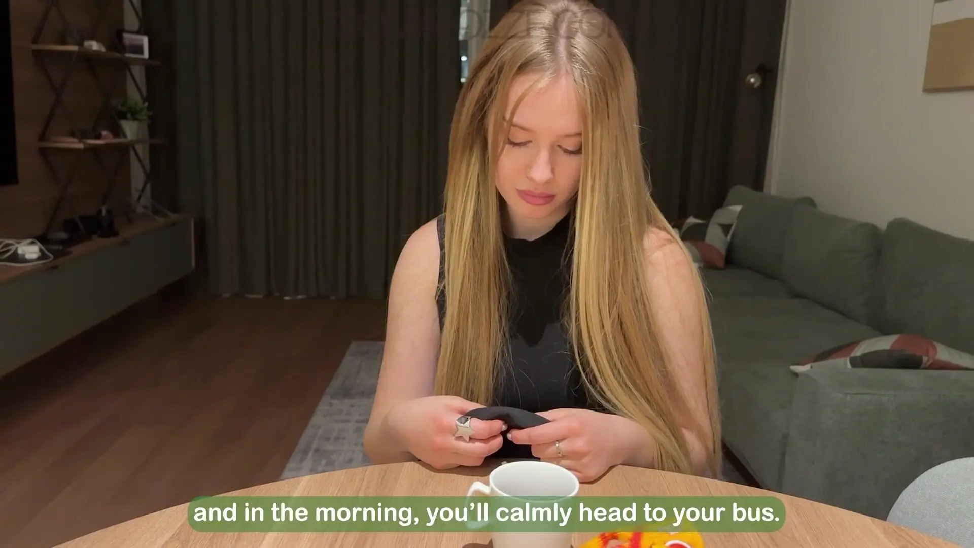 سكس اجنبي مترجم بنت كتكوتة اوي تتناك مقابل المال