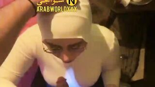 فضيحة موظفة مع زميلها في شقته تمصله مص جامد