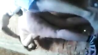 مسرب صالح حيحان يجيب جارته فوق السطح وينيكها نيك قوي – سكس مصري 2026