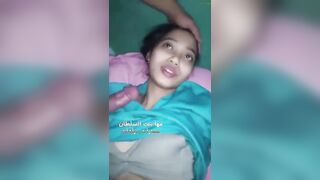 فضيحة اب ينيك مرات ابنه ويستدرجها ويخليها تمصله ويفشخها نيك